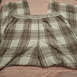 Hollister Brown and Cream Plaid Shorts